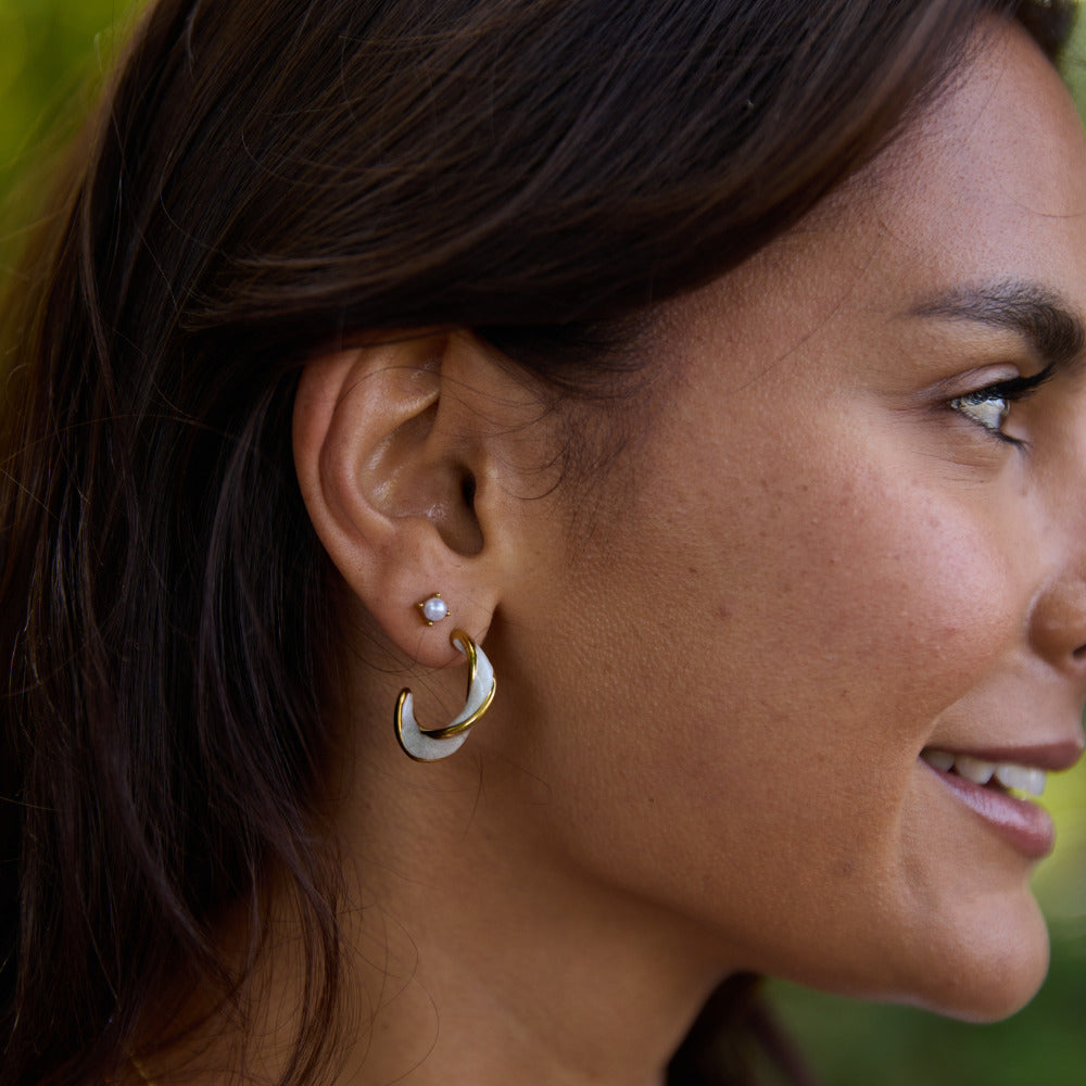 Mother of Pearl Twist Hoop Earrings - Beautiful Earth Boutique