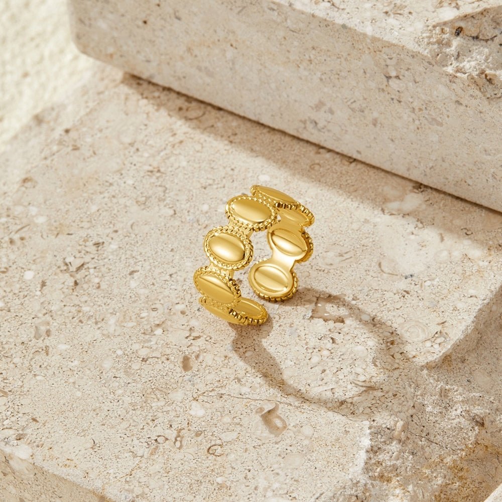 Vintage Athena Gold Ring - Beautiful Earth Boutique