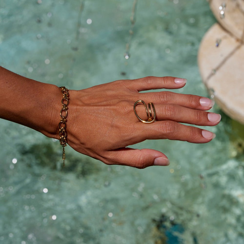 Ava Twisted Wave Ring - Beautiful Earth Boutique