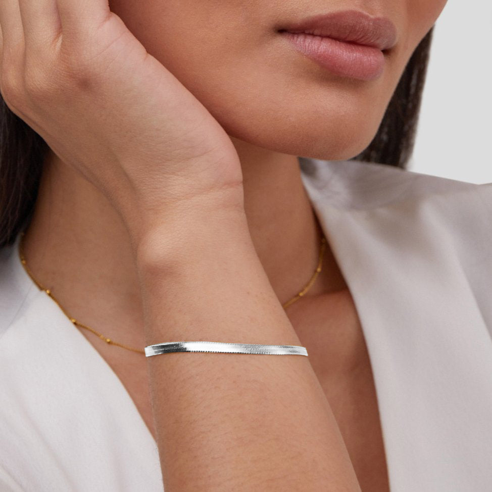 Silbernes Schlangenketten-Armband „Sarya“